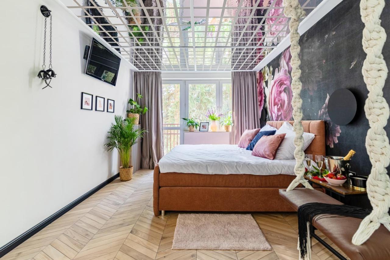 Secret Garden Apartment Varşovia Exterior foto